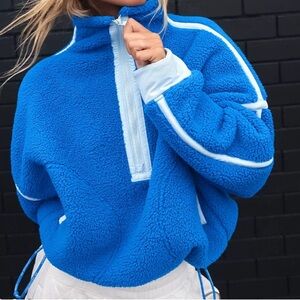 Free people movement Mountain High 1/2 Zip Fleece size XS, perfect condition.